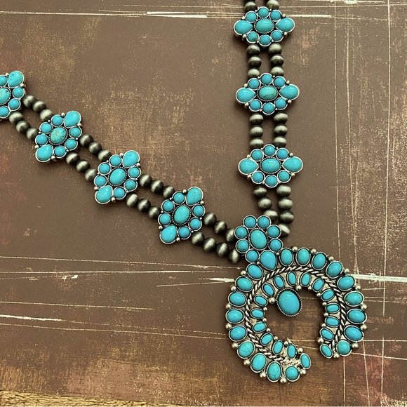 Jewelry - Turquoise Navajo Inspired Long Beaded Necklace 💠(LAST ONE)